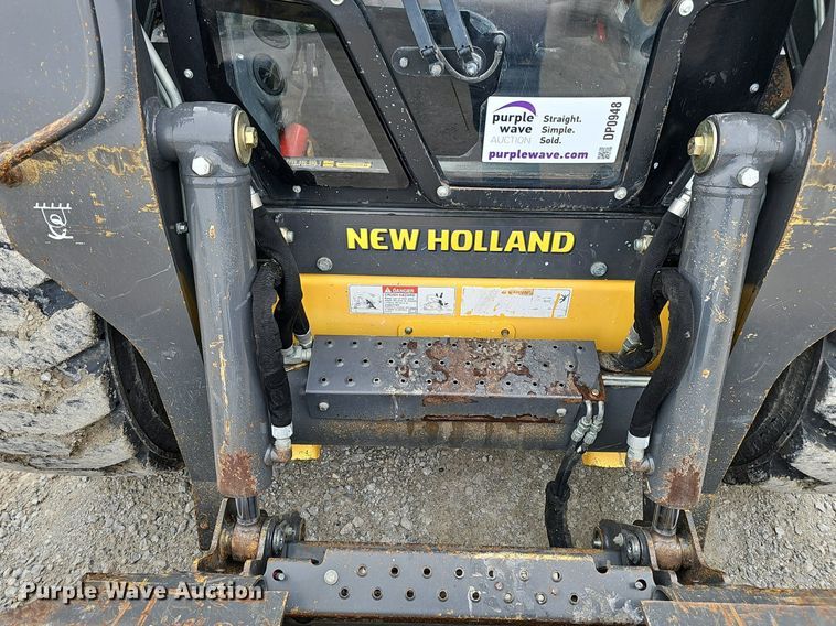 image for item DP0948 2015 New Holland L230 skid steer loader