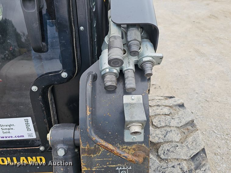 image for item DP0948 2015 New Holland L230 skid steer loader