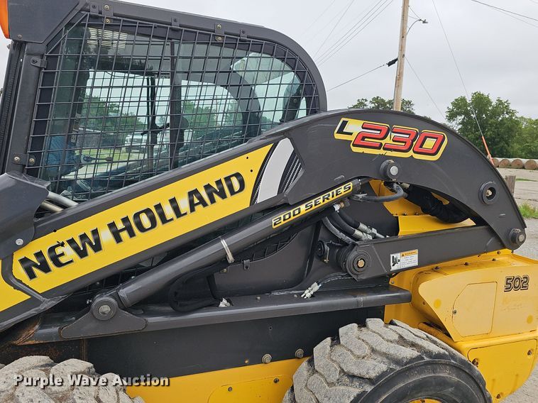 image for item DP0948 2015 New Holland L230 skid steer loader