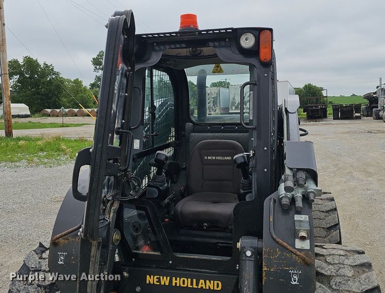 image for item DP0948 2015 New Holland L230 skid steer loader