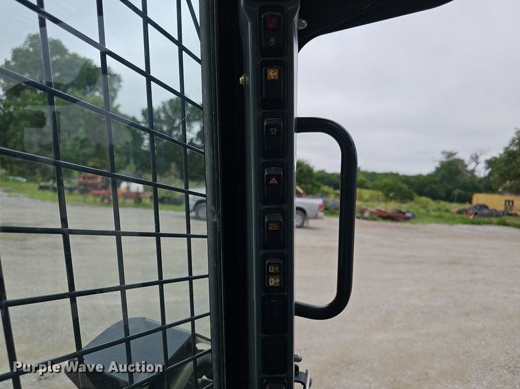 image for item DP0948 2015 New Holland L230 skid steer loader