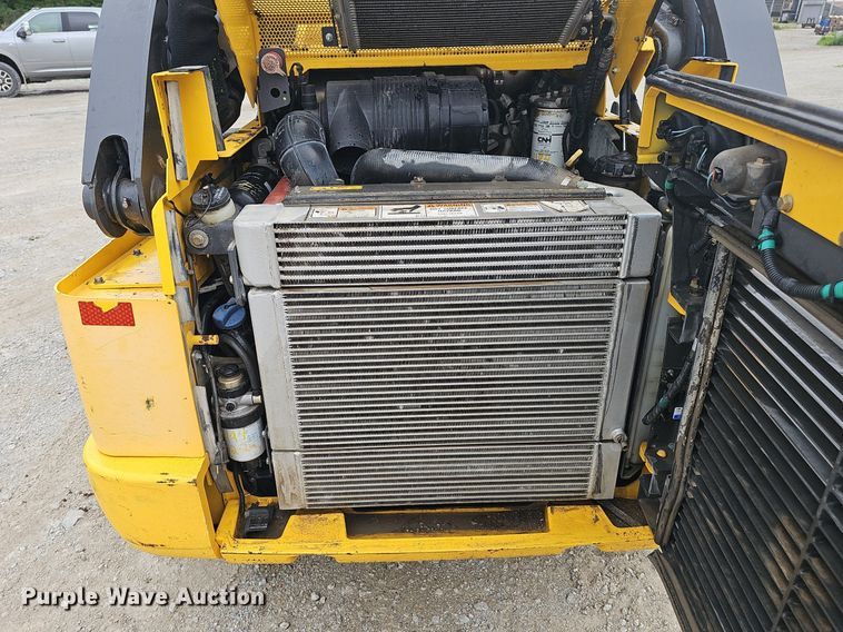 image for item DP0948 2015 New Holland L230 skid steer loader