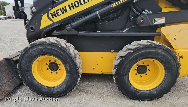 image for item DP0948 2015 New Holland L230 skid steer loader