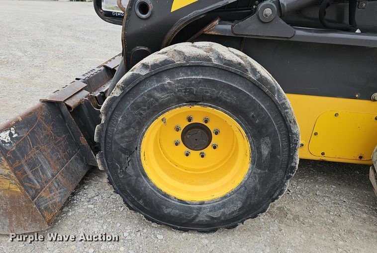 image for item DP0948 2015 New Holland L230 skid steer loader