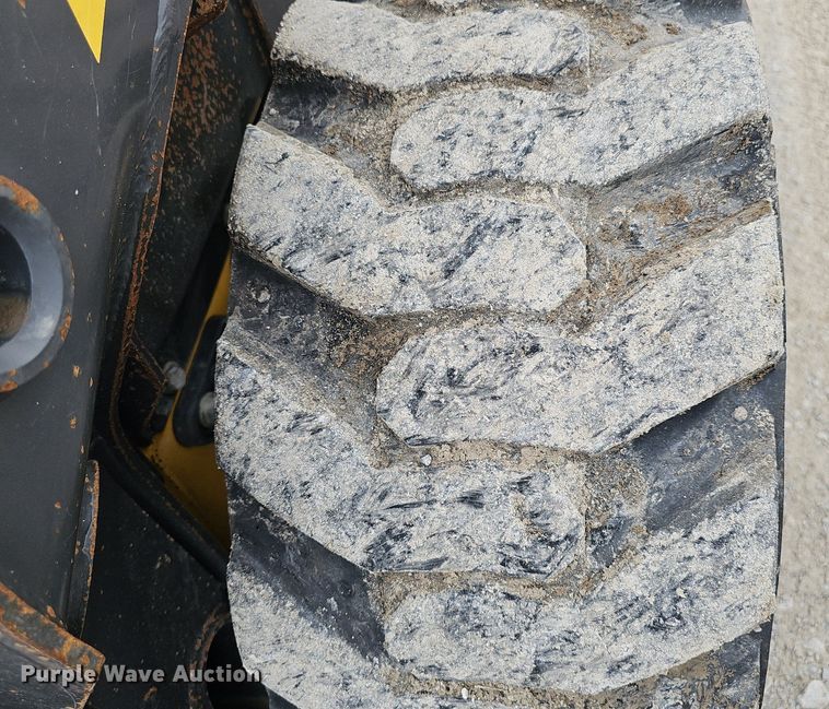 image for item DP0948 2015 New Holland L230 skid steer loader