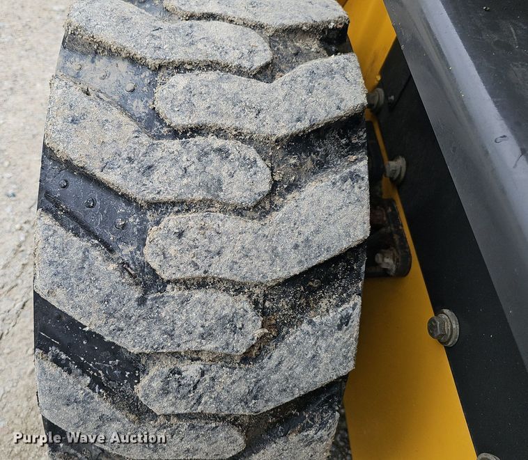 image for item DP0948 2015 New Holland L230 skid steer loader