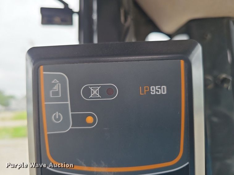 image for item DP0949 2016 Komatsu WA270-7 wheel loader