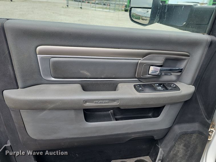 image for item DP0979 2018 Dodge Ram 5500HD utility / service truck