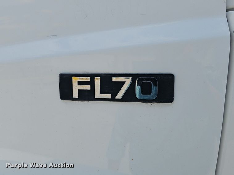 image for item DP0983 1997 Freightliner FL70 flatbed truck