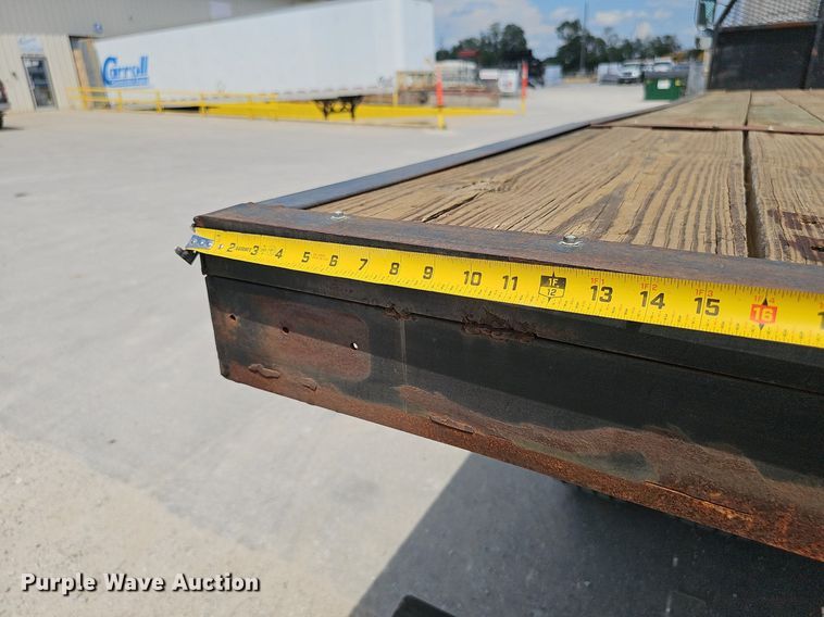 image for item DP0983 1997 Freightliner FL70 flatbed truck