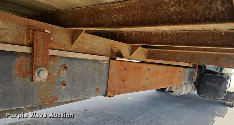 image for item DP0983 1997 Freightliner FL70 flatbed truck