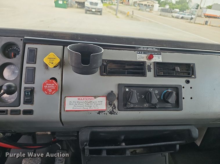 image for item DP0983 1997 Freightliner FL70 flatbed truck