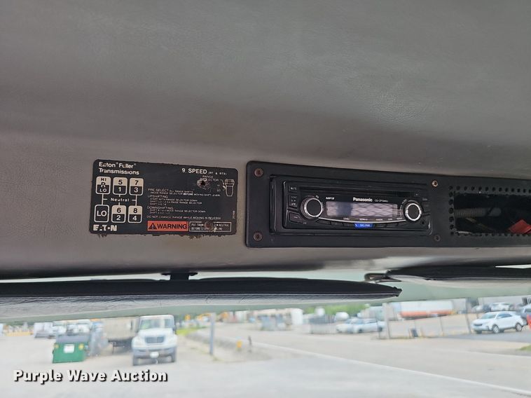 image for item DP0983 1997 Freightliner FL70 flatbed truck