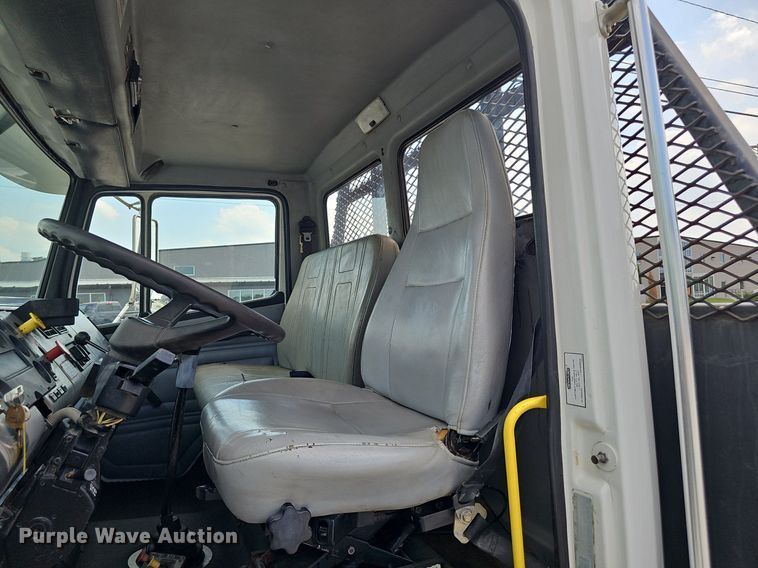 image for item DP0983 1997 Freightliner FL70 flatbed truck