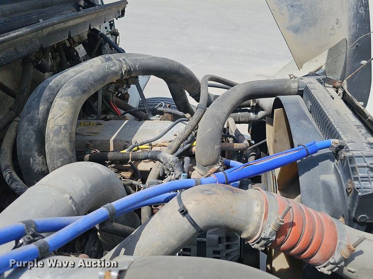 image for item DP0983 1997 Freightliner FL70 flatbed truck