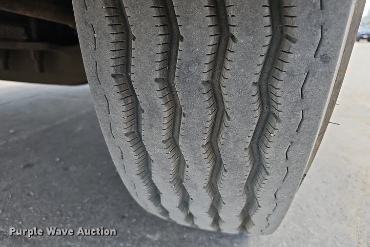 image for item DP0983 1997 Freightliner FL70 flatbed truck