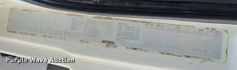 image for item DP0983 1997 Freightliner FL70 flatbed truck