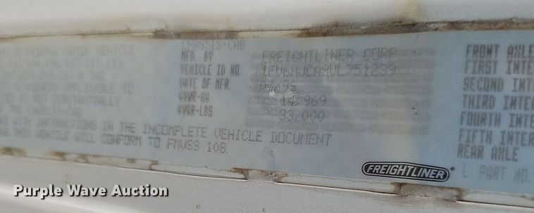 image for item DP0983 1997 Freightliner FL70 flatbed truck