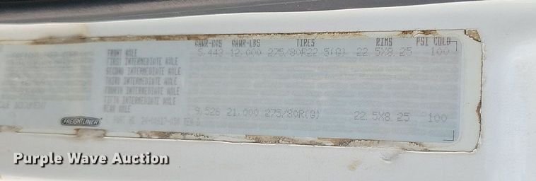 image for item DP0983 1997 Freightliner FL70 flatbed truck