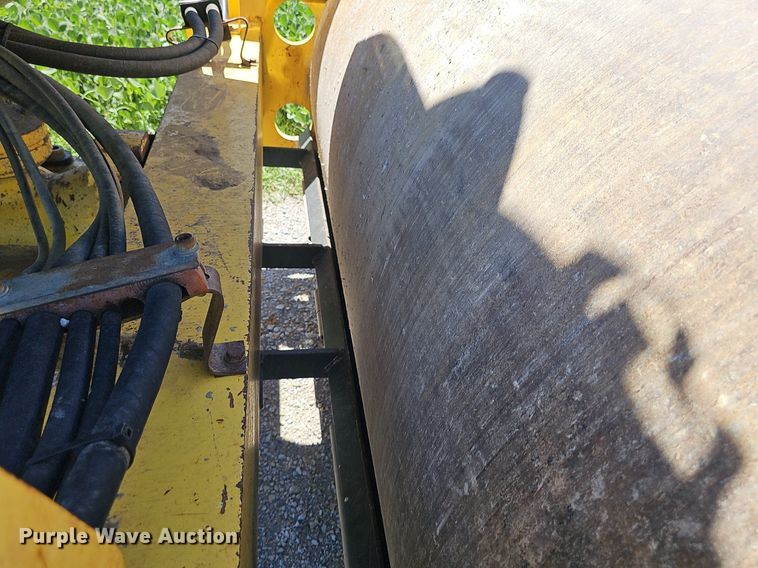 image for item DP0989 2011 Bomag BW 213DH-40 single drum vibratory roller