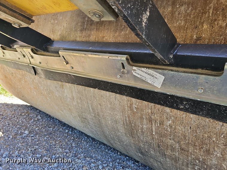 image for item DP0989 2011 Bomag BW 213DH-40 single drum vibratory roller