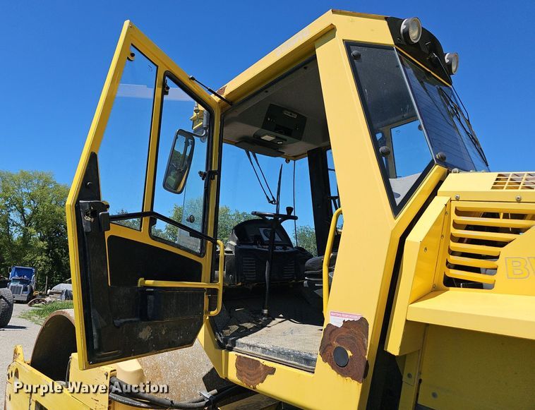 image for item DP0989 2011 Bomag BW 213DH-40 single drum vibratory roller