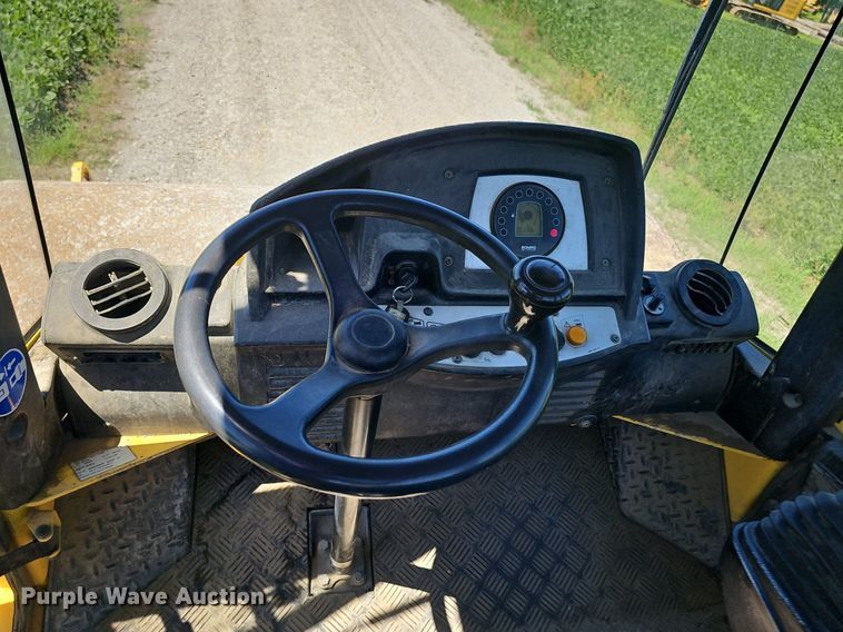 image for item DP0989 2011 Bomag BW 213DH-40 single drum vibratory roller