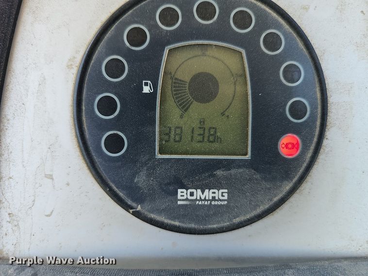 image for item DP0989 2011 Bomag BW 213DH-40 single drum vibratory roller