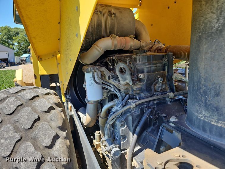 image for item DP0989 2011 Bomag BW 213DH-40 single drum vibratory roller