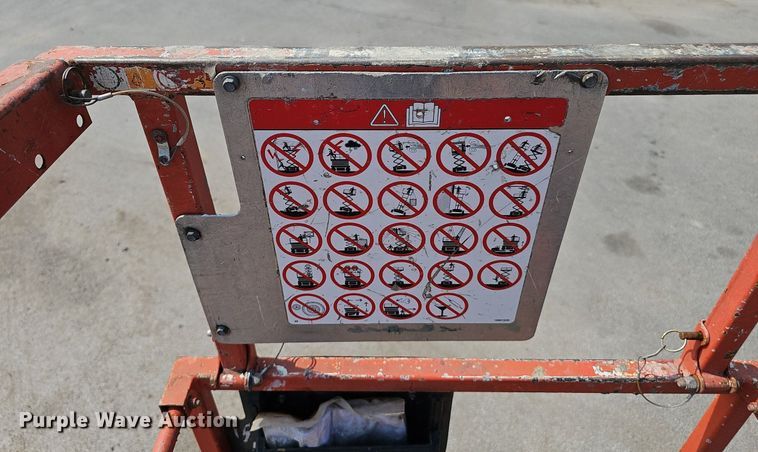 image for item DP1032 Skyjack SJIII 3226 scissor lift