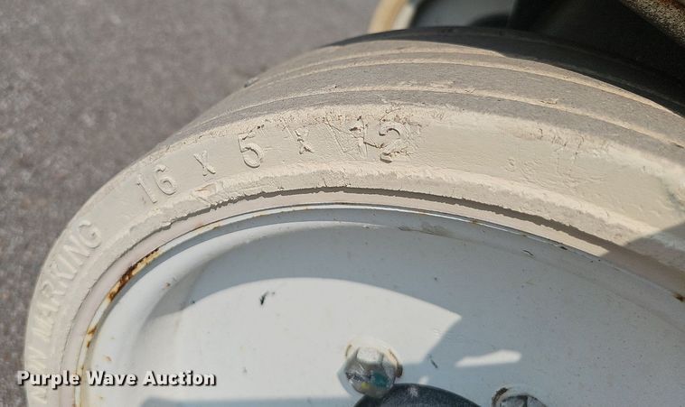 image for item DP1032 Skyjack SJIII 3226 scissor lift