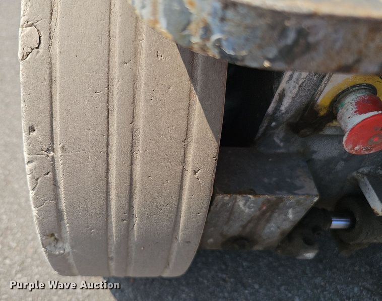 image for item DP1032 Skyjack SJIII 3226 scissor lift