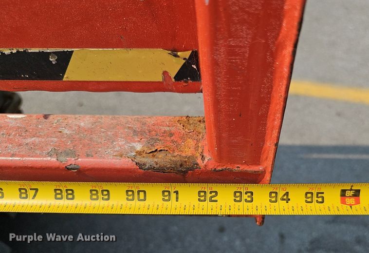 image for item DP1033 2014 Skyjack  SJIII 3219 scissor lift