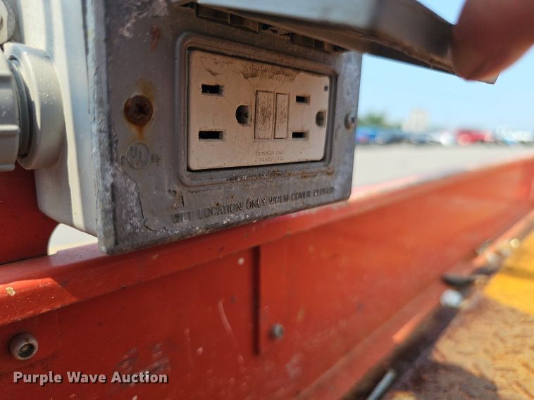 image for item DP1033 2014 Skyjack  SJIII 3219 scissor lift