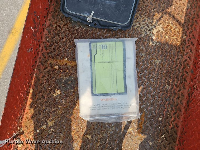 image for item DP1033 2014 Skyjack  SJIII 3219 scissor lift