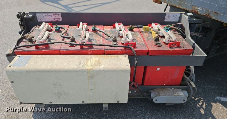 image for item DP1033 2014 Skyjack  SJIII 3219 scissor lift