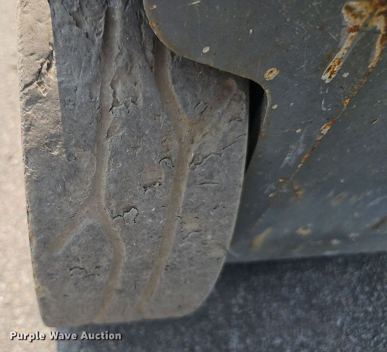 image for item DP1033 2014 Skyjack  SJIII 3219 scissor lift