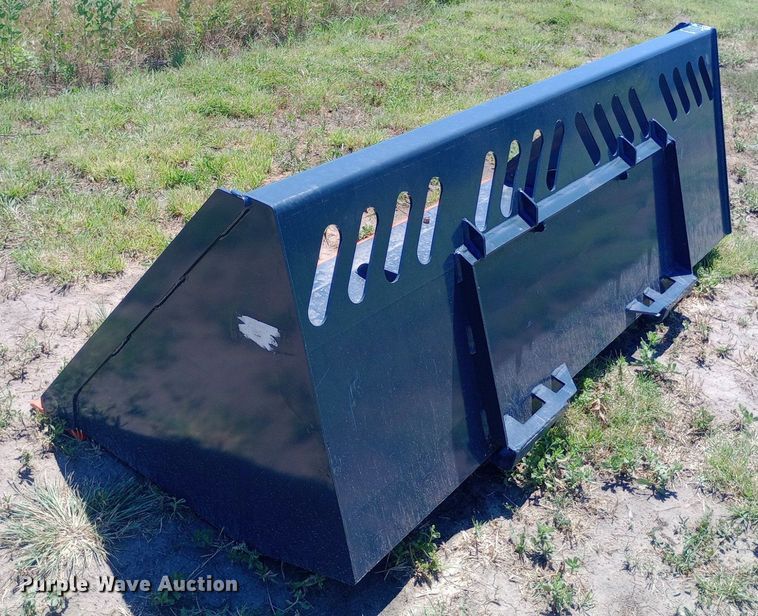 image for item DP1183 TMG TMG-SN84 skid steer bucket