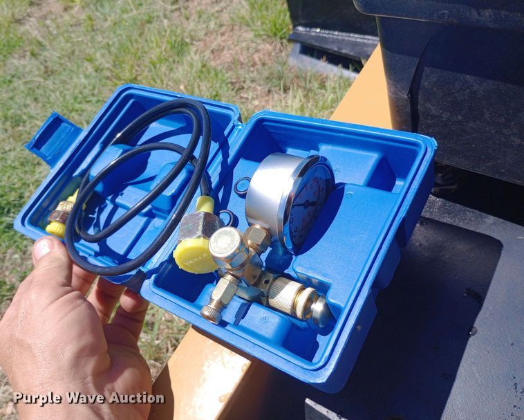 image for item DP1185 2024 Agrotk SSHH680A skid steer breaker