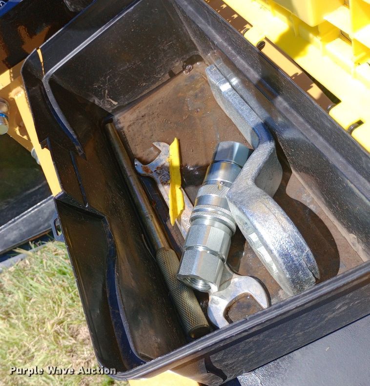 image for item DP1185 2024 Agrotk SSHH680A skid steer breaker