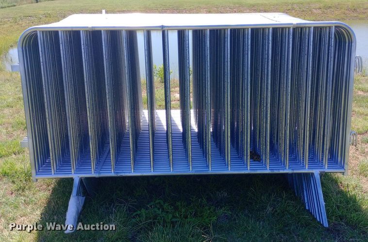 image for item DP1189 Approximately 35 fence panels