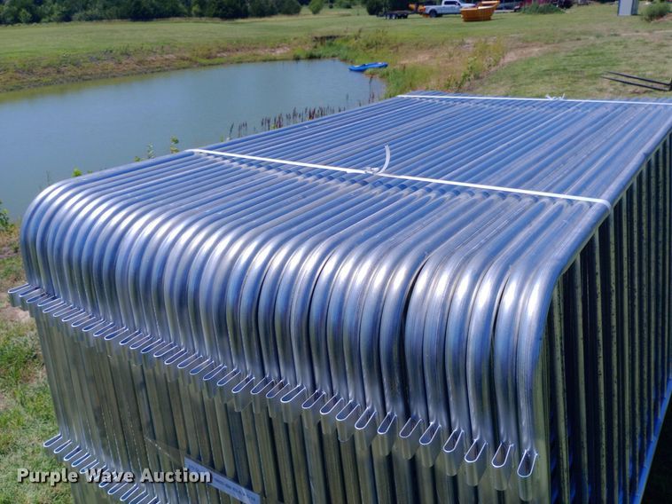 image for item DP1189 Approximately 35 fence panels