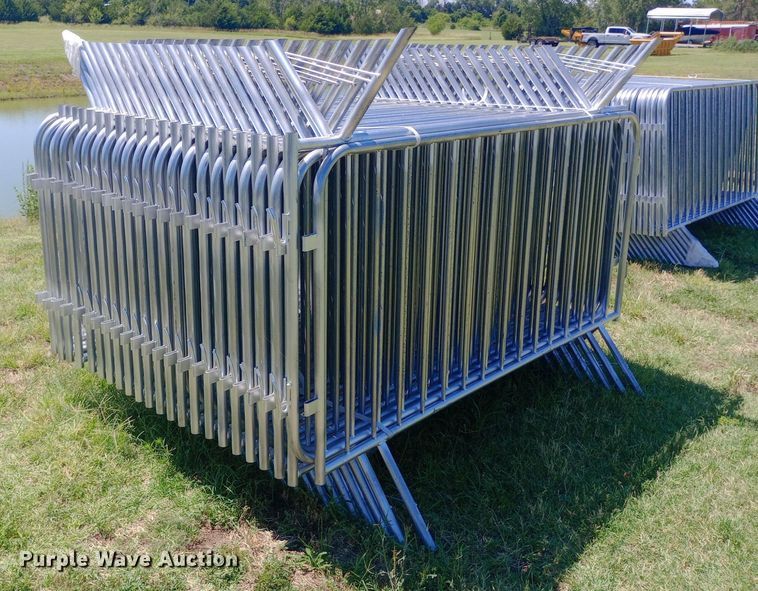 image for item DP1190 Approximately 45 fence panels