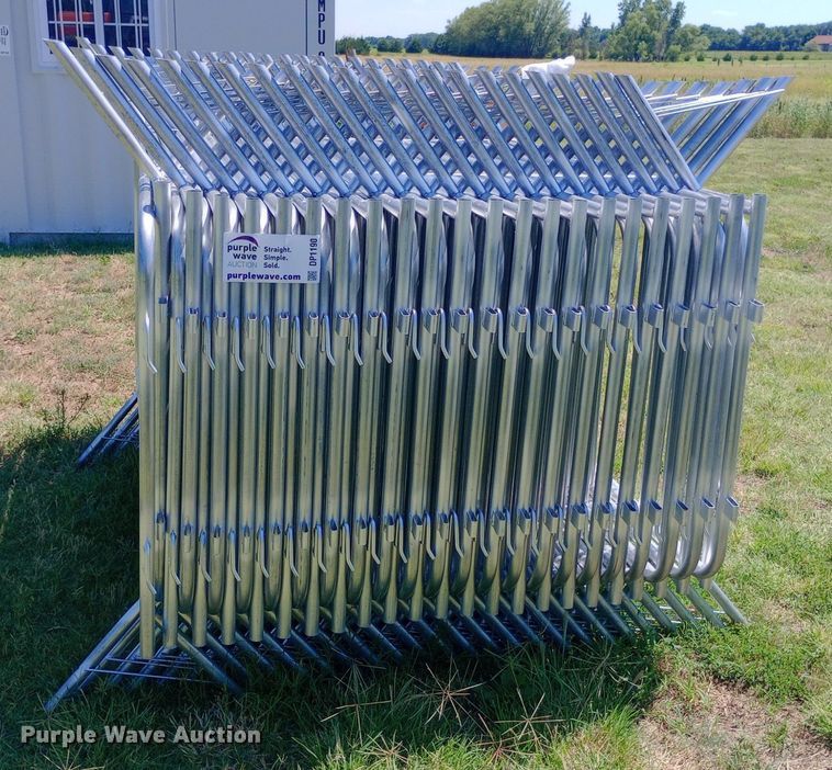 image for item DP1190 Approximately 45 fence panels