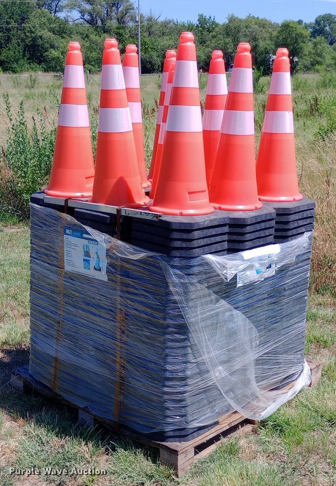 image for item DP1192 Approximately 250 traffic cones