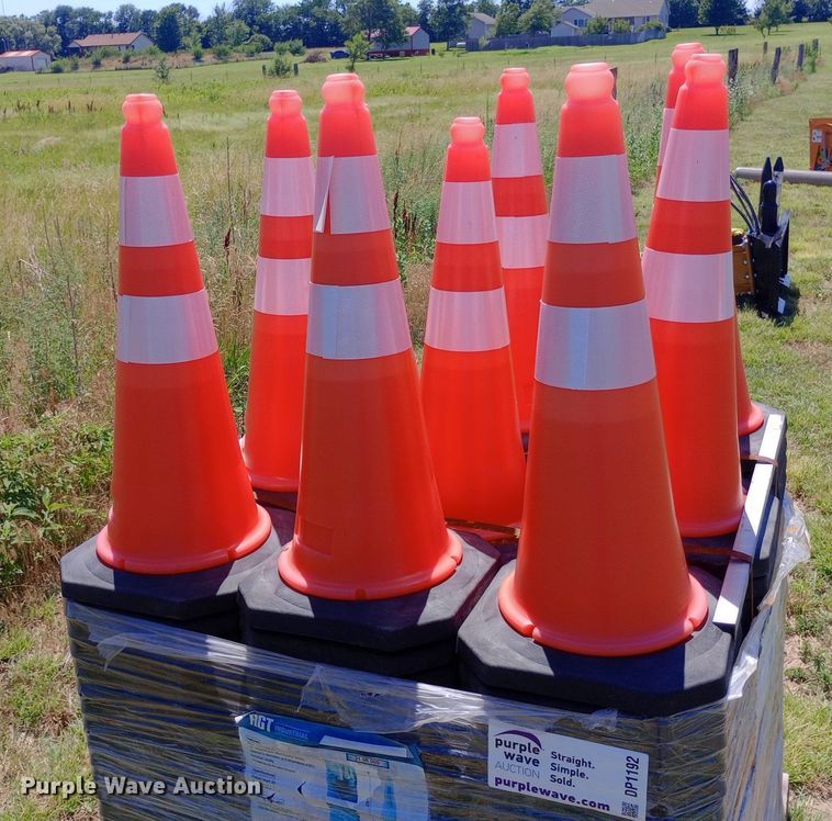 image for item DP1192 Approximately 250 traffic cones