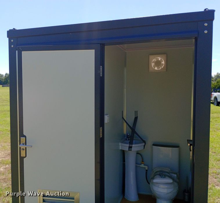 image for item DP1193 Mobile restroom
