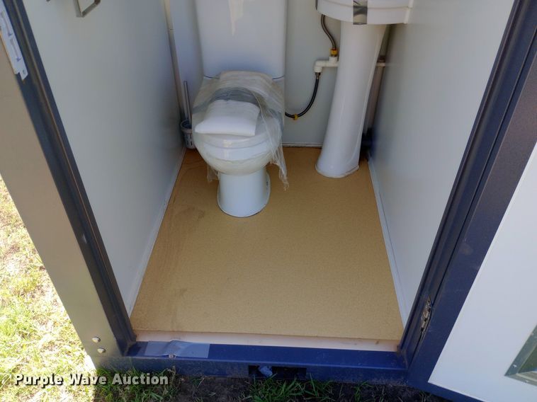 image for item DP1193 Mobile restroom