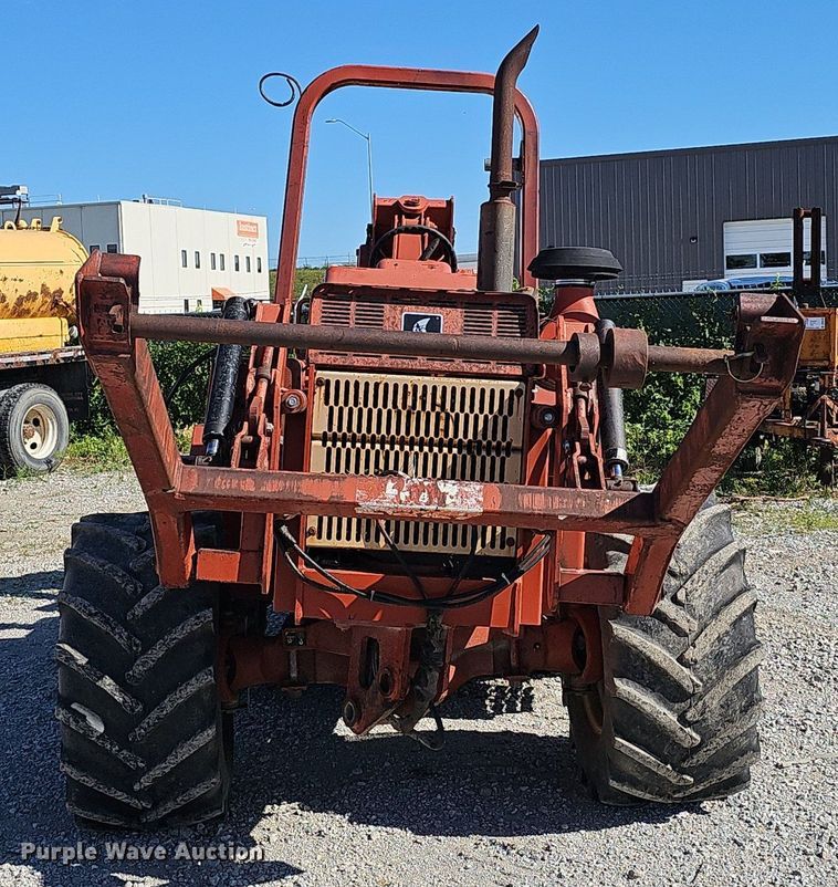 image for item DP6471 2001 DItch Witch 8020T cable plow