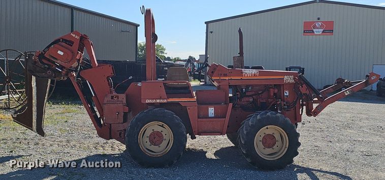 image for item DP6471 2001 DItch Witch 8020T cable plow